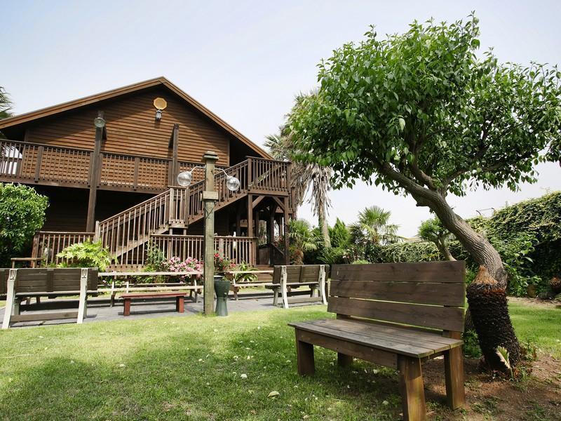 Namu Hyanggi Pension Jeju Esterno foto