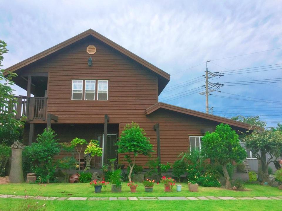 Namu Hyanggi Pension Jeju Esterno foto